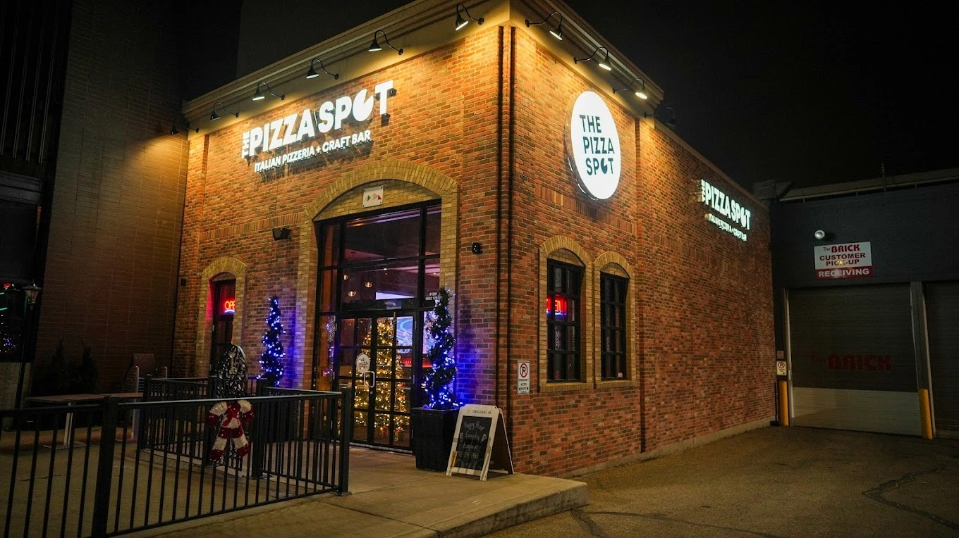 THE PIZZA SPOT WEM Edmonton – Italian pizzeria near West Edmonton Mall